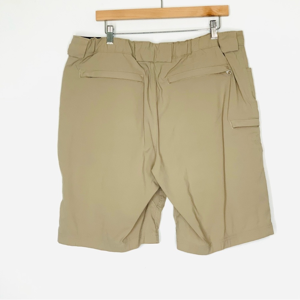Duluth Flex Dry on the Fly Cargo Shorts in Khaki Size Large 10” Inseam - Picture 3 of 11